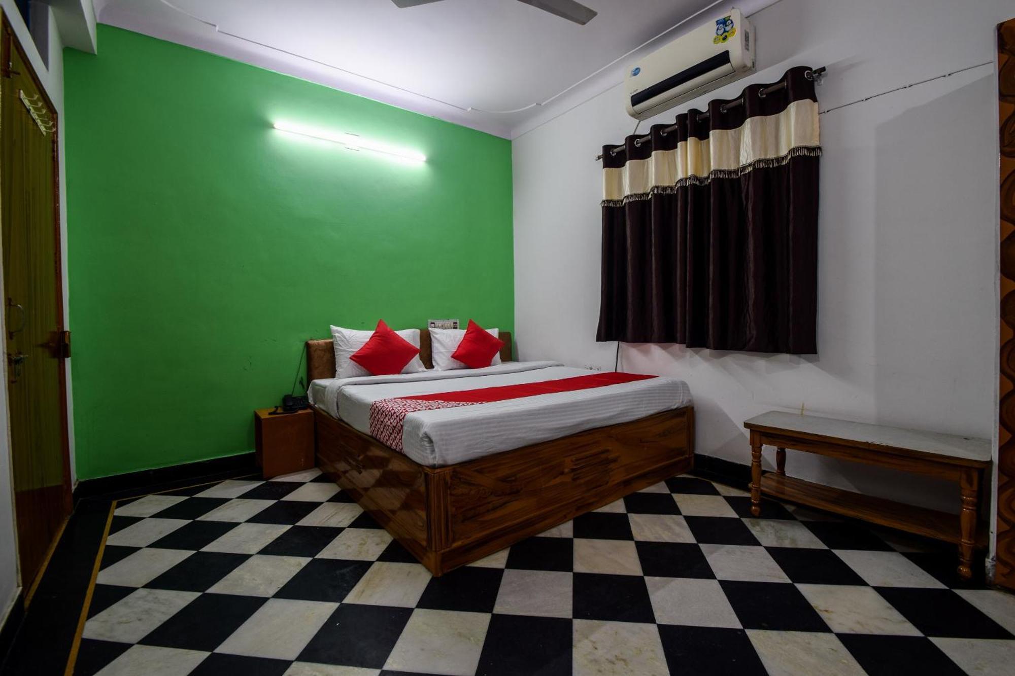 Hotel O Vip Ουνταϊπούρ Εξωτερικό φωτογραφία
